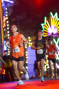 BIB: 214, 20894
                            <button type="button" onclick="openModal(16840574)" class="btn btn-primary btn-sm float-right btn-popup" data-toggle="modal" data-target=".modal-high-quality">
                        <i class="fas fa-shopping-cart"></i> Add to Cart
                    </button>
                                            <button type="button" onclick="isThisMe(16840574, true)" class="btn btn-success btn-sm float-right btn-popup btn-isme hidden" data-toggle="tooltip" data-placement="bottom" title="นี่คือรูปของคุณใช่ไหม คลิกที่นี่เพื่อเอาเข้าอัลบั้ม">
                        <i class="fas fa-plus"></i> Add to album
                    </button>
                    <button type="button" onclick="isThisMe(16840574, false)" class="btn btn-warning btn-sm float-right btn-popup btn-isnotme hidden">
                        <i class="fas fa-ban"></i> Remove from album
                    </button>