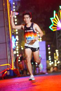 BIB: 40195
                            <button type="button" onclick="openModal(16876755)" class="btn btn-primary btn-sm float-right btn-popup" data-toggle="modal" data-target=".modal-high-quality">
                        <i class="fas fa-shopping-cart"></i> Add to Cart
                    </button>
                                            <button type="button" onclick="isThisMe(16876755, true)" class="btn btn-success btn-sm float-right btn-popup btn-isme hidden" data-toggle="tooltip" data-placement="bottom" title="นี่คือรูปของคุณใช่ไหม คลิกที่นี่เพื่อเอาเข้าอัลบั้ม">
                        <i class="fas fa-plus"></i> Add to album
                    </button>
                    <button type="button" onclick="isThisMe(16876755, false)" class="btn btn-warning btn-sm float-right btn-popup btn-isnotme hidden">
                        <i class="fas fa-ban"></i> Remove from album
                    </button>