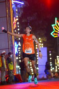 BIB: 20942
                            <button type="button" onclick="openModal(16849804)" class="btn btn-primary btn-sm float-right btn-popup" data-toggle="modal" data-target=".modal-high-quality">
                        <i class="fas fa-shopping-cart"></i> Add to Cart
                    </button>
                                            <button type="button" onclick="isThisMe(16849804, true)" class="btn btn-success btn-sm float-right btn-popup btn-isme hidden" data-toggle="tooltip" data-placement="bottom" title="นี่คือรูปของคุณใช่ไหม คลิกที่นี่เพื่อเอาเข้าอัลบั้ม">
                        <i class="fas fa-plus"></i> Add to album
                    </button>
                    <button type="button" onclick="isThisMe(16849804, false)" class="btn btn-warning btn-sm float-right btn-popup btn-isnotme hidden">
                        <i class="fas fa-ban"></i> Remove from album
                    </button>