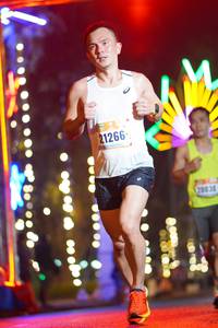 BIB: 21266, 20030
                            <button type="button" onclick="openModal(16867047)" class="btn btn-primary btn-sm float-right btn-popup" data-toggle="modal" data-target=".modal-high-quality">
                        <i class="fas fa-shopping-cart"></i> Add to Cart
                    </button>
                                            <button type="button" onclick="isThisMe(16867047, true)" class="btn btn-success btn-sm float-right btn-popup btn-isme hidden" data-toggle="tooltip" data-placement="bottom" title="นี่คือรูปของคุณใช่ไหม คลิกที่นี่เพื่อเอาเข้าอัลบั้ม">
                        <i class="fas fa-plus"></i> Add to album
                    </button>
                    <button type="button" onclick="isThisMe(16867047, false)" class="btn btn-warning btn-sm float-right btn-popup btn-isnotme hidden">
                        <i class="fas fa-ban"></i> Remove from album
                    </button>