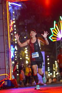 BIB: 41357
                            <button type="button" onclick="openModal(16875750)" class="btn btn-primary btn-sm float-right btn-popup" data-toggle="modal" data-target=".modal-high-quality">
                        <i class="fas fa-shopping-cart"></i> Add to Cart
                    </button>
                                            <button type="button" onclick="isThisMe(16875750, true)" class="btn btn-success btn-sm float-right btn-popup btn-isme hidden" data-toggle="tooltip" data-placement="bottom" title="นี่คือรูปของคุณใช่ไหม คลิกที่นี่เพื่อเอาเข้าอัลบั้ม">
                        <i class="fas fa-plus"></i> Add to album
                    </button>
                    <button type="button" onclick="isThisMe(16875750, false)" class="btn btn-warning btn-sm float-right btn-popup btn-isnotme hidden">
                        <i class="fas fa-ban"></i> Remove from album
                    </button>