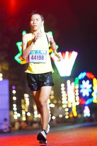 BIB: 44198
                            <button type="button" onclick="openModal(16871121)" class="btn btn-primary btn-sm float-right btn-popup" data-toggle="modal" data-target=".modal-high-quality">
                        <i class="fas fa-shopping-cart"></i> Add to Cart
                    </button>
                                            <button type="button" onclick="isThisMe(16871121, true)" class="btn btn-success btn-sm float-right btn-popup btn-isme hidden" data-toggle="tooltip" data-placement="bottom" title="นี่คือรูปของคุณใช่ไหม คลิกที่นี่เพื่อเอาเข้าอัลบั้ม">
                        <i class="fas fa-plus"></i> Add to album
                    </button>
                    <button type="button" onclick="isThisMe(16871121, false)" class="btn btn-warning btn-sm float-right btn-popup btn-isnotme hidden">
                        <i class="fas fa-ban"></i> Remove from album
                    </button>