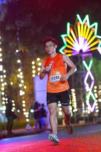 BIB: 22240
                            <button type="button" onclick="openModal(16811953)" class="btn btn-primary btn-sm float-right btn-popup" data-toggle="modal" data-target=".modal-high-quality">
                        <i class="fas fa-shopping-cart"></i> Add to Cart
                    </button>
                                            <button type="button" onclick="isThisMe(16811953, true)" class="btn btn-success btn-sm float-right btn-popup btn-isme hidden" data-toggle="tooltip" data-placement="bottom" title="นี่คือรูปของคุณใช่ไหม คลิกที่นี่เพื่อเอาเข้าอัลบั้ม">
                        <i class="fas fa-plus"></i> Add to album
                    </button>
                    <button type="button" onclick="isThisMe(16811953, false)" class="btn btn-warning btn-sm float-right btn-popup btn-isnotme hidden">
                        <i class="fas fa-ban"></i> Remove from album
                    </button>