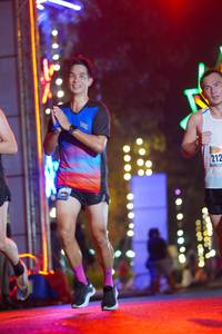 BIB: 212
                            <button type="button" onclick="openModal(16867028)" class="btn btn-primary btn-sm float-right btn-popup" data-toggle="modal" data-target=".modal-high-quality">
                        <i class="fas fa-shopping-cart"></i> Add to Cart
                    </button>
                                            <button type="button" onclick="isThisMe(16867028, true)" class="btn btn-success btn-sm float-right btn-popup btn-isme hidden" data-toggle="tooltip" data-placement="bottom" title="นี่คือรูปของคุณใช่ไหม คลิกที่นี่เพื่อเอาเข้าอัลบั้ม">
                        <i class="fas fa-plus"></i> Add to album
                    </button>
                    <button type="button" onclick="isThisMe(16867028, false)" class="btn btn-warning btn-sm float-right btn-popup btn-isnotme hidden">
                        <i class="fas fa-ban"></i> Remove from album
                    </button>