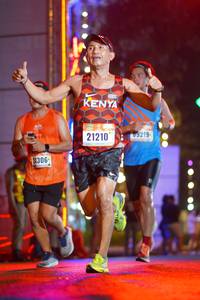 BIB: 21210, 09219, 306
                            <button type="button" onclick="openModal(16861712)" class="btn btn-primary btn-sm float-right btn-popup" data-toggle="modal" data-target=".modal-high-quality">
                        <i class="fas fa-shopping-cart"></i> Add to Cart
                    </button>
                                            <button type="button" onclick="isThisMe(16861712, true)" class="btn btn-success btn-sm float-right btn-popup btn-isme hidden" data-toggle="tooltip" data-placement="bottom" title="นี่คือรูปของคุณใช่ไหม คลิกที่นี่เพื่อเอาเข้าอัลบั้ม">
                        <i class="fas fa-plus"></i> Add to album
                    </button>
                    <button type="button" onclick="isThisMe(16861712, false)" class="btn btn-warning btn-sm float-right btn-popup btn-isnotme hidden">
                        <i class="fas fa-ban"></i> Remove from album
                    </button>