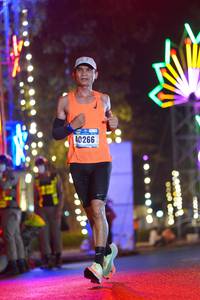 BIB: 40266
                            <button type="button" onclick="openModal(16813133)" class="btn btn-primary btn-sm float-right btn-popup" data-toggle="modal" data-target=".modal-high-quality">
                        <i class="fas fa-shopping-cart"></i> Add to Cart
                    </button>
                                            <button type="button" onclick="isThisMe(16813133, true)" class="btn btn-success btn-sm float-right btn-popup btn-isme hidden" data-toggle="tooltip" data-placement="bottom" title="นี่คือรูปของคุณใช่ไหม คลิกที่นี่เพื่อเอาเข้าอัลบั้ม">
                        <i class="fas fa-plus"></i> Add to album
                    </button>
                    <button type="button" onclick="isThisMe(16813133, false)" class="btn btn-warning btn-sm float-right btn-popup btn-isnotme hidden">
                        <i class="fas fa-ban"></i> Remove from album
                    </button>