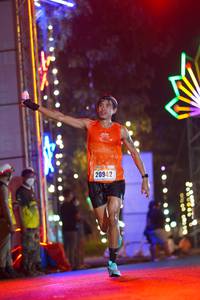 BIB: 20942
                            <button type="button" onclick="openModal(16849741)" class="btn btn-primary btn-sm float-right btn-popup" data-toggle="modal" data-target=".modal-high-quality">
                        <i class="fas fa-shopping-cart"></i> Add to Cart
                    </button>
                                            <button type="button" onclick="isThisMe(16849741, true)" class="btn btn-success btn-sm float-right btn-popup btn-isme hidden" data-toggle="tooltip" data-placement="bottom" title="นี่คือรูปของคุณใช่ไหม คลิกที่นี่เพื่อเอาเข้าอัลบั้ม">
                        <i class="fas fa-plus"></i> Add to album
                    </button>
                    <button type="button" onclick="isThisMe(16849741, false)" class="btn btn-warning btn-sm float-right btn-popup btn-isnotme hidden">
                        <i class="fas fa-ban"></i> Remove from album
                    </button>