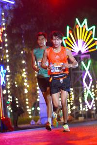 BIB: 2138
                            <button type="button" onclick="openModal(16857624)" class="btn btn-primary btn-sm float-right btn-popup" data-toggle="modal" data-target=".modal-high-quality">
                        <i class="fas fa-shopping-cart"></i> Add to Cart
                    </button>
                                            <button type="button" onclick="isThisMe(16857624, true)" class="btn btn-success btn-sm float-right btn-popup btn-isme hidden" data-toggle="tooltip" data-placement="bottom" title="นี่คือรูปของคุณใช่ไหม คลิกที่นี่เพื่อเอาเข้าอัลบั้ม">
                        <i class="fas fa-plus"></i> Add to album
                    </button>
                    <button type="button" onclick="isThisMe(16857624, false)" class="btn btn-warning btn-sm float-right btn-popup btn-isnotme hidden">
                        <i class="fas fa-ban"></i> Remove from album
                    </button>