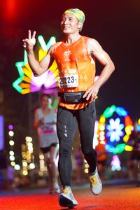 BIB: 202
                            <button type="button" onclick="openModal(16856260)" class="btn btn-primary btn-sm float-right btn-popup" data-toggle="modal" data-target=".modal-high-quality">
                        <i class="fas fa-shopping-cart"></i> Add to Cart
                    </button>
                                            <button type="button" onclick="isThisMe(16856260, true)" class="btn btn-success btn-sm float-right btn-popup btn-isme hidden" data-toggle="tooltip" data-placement="bottom" title="นี่คือรูปของคุณใช่ไหม คลิกที่นี่เพื่อเอาเข้าอัลบั้ม">
                        <i class="fas fa-plus"></i> Add to album
                    </button>
                    <button type="button" onclick="isThisMe(16856260, false)" class="btn btn-warning btn-sm float-right btn-popup btn-isnotme hidden">
                        <i class="fas fa-ban"></i> Remove from album
                    </button>