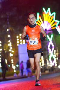 BIB: 20139
                            <button type="button" onclick="openModal(16808209)" class="btn btn-primary btn-sm float-right btn-popup" data-toggle="modal" data-target=".modal-high-quality">
                        <i class="fas fa-shopping-cart"></i> Add to Cart
                    </button>
                                            <button type="button" onclick="isThisMe(16808209, true)" class="btn btn-success btn-sm float-right btn-popup btn-isme hidden" data-toggle="tooltip" data-placement="bottom" title="นี่คือรูปของคุณใช่ไหม คลิกที่นี่เพื่อเอาเข้าอัลบั้ม">
                        <i class="fas fa-plus"></i> Add to album
                    </button>
                    <button type="button" onclick="isThisMe(16808209, false)" class="btn btn-warning btn-sm float-right btn-popup btn-isnotme hidden">
                        <i class="fas fa-ban"></i> Remove from album
                    </button>