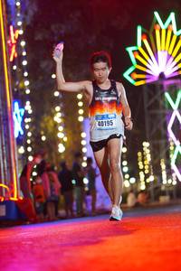 BIB: 40195
                            <button type="button" onclick="openModal(16876698)" class="btn btn-primary btn-sm float-right btn-popup" data-toggle="modal" data-target=".modal-high-quality">
                        <i class="fas fa-shopping-cart"></i> Add to Cart
                    </button>
                                            <button type="button" onclick="isThisMe(16876698, true)" class="btn btn-success btn-sm float-right btn-popup btn-isme hidden" data-toggle="tooltip" data-placement="bottom" title="นี่คือรูปของคุณใช่ไหม คลิกที่นี่เพื่อเอาเข้าอัลบั้ม">
                        <i class="fas fa-plus"></i> Add to album
                    </button>
                    <button type="button" onclick="isThisMe(16876698, false)" class="btn btn-warning btn-sm float-right btn-popup btn-isnotme hidden">
                        <i class="fas fa-ban"></i> Remove from album
                    </button>