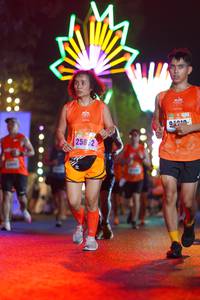 BIB: 258
                            <button type="button" onclick="openModal(16846146)" class="btn btn-primary btn-sm float-right btn-popup" data-toggle="modal" data-target=".modal-high-quality">
                        <i class="fas fa-shopping-cart"></i> Add to Cart
                    </button>
                                            <button type="button" onclick="isThisMe(16846146, true)" class="btn btn-success btn-sm float-right btn-popup btn-isme hidden" data-toggle="tooltip" data-placement="bottom" title="นี่คือรูปของคุณใช่ไหม คลิกที่นี่เพื่อเอาเข้าอัลบั้ม">
                        <i class="fas fa-plus"></i> Add to album
                    </button>
                    <button type="button" onclick="isThisMe(16846146, false)" class="btn btn-warning btn-sm float-right btn-popup btn-isnotme hidden">
                        <i class="fas fa-ban"></i> Remove from album
                    </button>