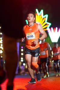 BIB: 20190
                            <button type="button" onclick="openModal(16823667)" class="btn btn-primary btn-sm float-right btn-popup" data-toggle="modal" data-target=".modal-high-quality">
                        <i class="fas fa-shopping-cart"></i> Add to Cart
                    </button>
                                            <button type="button" onclick="isThisMe(16823667, true)" class="btn btn-success btn-sm float-right btn-popup btn-isme hidden" data-toggle="tooltip" data-placement="bottom" title="นี่คือรูปของคุณใช่ไหม คลิกที่นี่เพื่อเอาเข้าอัลบั้ม">
                        <i class="fas fa-plus"></i> Add to album
                    </button>
                    <button type="button" onclick="isThisMe(16823667, false)" class="btn btn-warning btn-sm float-right btn-popup btn-isnotme hidden">
                        <i class="fas fa-ban"></i> Remove from album
                    </button>