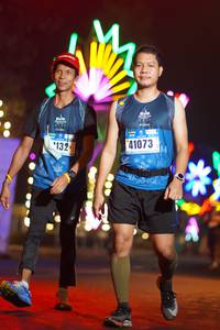 BIB: 132, 41073
                            <button type="button" onclick="openModal(17153727)" class="btn btn-primary btn-sm float-right btn-popup" data-toggle="modal" data-target=".modal-high-quality">
                        <i class="fas fa-shopping-cart"></i> Add to Cart
                    </button>
                                            <button type="button" onclick="isThisMe(17153727, true)" class="btn btn-success btn-sm float-right btn-popup btn-isme hidden" data-toggle="tooltip" data-placement="bottom" title="นี่คือรูปของคุณใช่ไหม คลิกที่นี่เพื่อเอาเข้าอัลบั้ม">
                        <i class="fas fa-plus"></i> Add to album
                    </button>
                    <button type="button" onclick="isThisMe(17153727, false)" class="btn btn-warning btn-sm float-right btn-popup btn-isnotme hidden">
                        <i class="fas fa-ban"></i> Remove from album
                    </button>