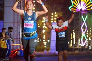 BIB: 44506, 42580
                            <button type="button" onclick="openModal(17155825)" class="btn btn-primary btn-sm float-right btn-popup" data-toggle="modal" data-target=".modal-high-quality">
                        <i class="fas fa-shopping-cart"></i> Add to Cart
                    </button>
                                            <button type="button" onclick="isThisMe(17155825, true)" class="btn btn-success btn-sm float-right btn-popup btn-isme hidden" data-toggle="tooltip" data-placement="bottom" title="นี่คือรูปของคุณใช่ไหม คลิกที่นี่เพื่อเอาเข้าอัลบั้ม">
                        <i class="fas fa-plus"></i> Add to album
                    </button>
                    <button type="button" onclick="isThisMe(17155825, false)" class="btn btn-warning btn-sm float-right btn-popup btn-isnotme hidden">
                        <i class="fas fa-ban"></i> Remove from album
                    </button>