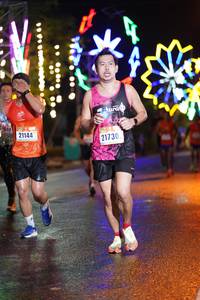 BIB: 21144, 21730, 0000
                            <button type="button" onclick="openModal(17655942)" class="btn btn-primary btn-sm float-right btn-popup" data-toggle="modal" data-target=".modal-high-quality">
                        <i class="fas fa-shopping-cart"></i> Add to Cart
                    </button>
                                            <button type="button" onclick="isThisMe(17655942, true)" class="btn btn-success btn-sm float-right btn-popup btn-isme hidden" data-toggle="tooltip" data-placement="bottom" title="นี่คือรูปของคุณใช่ไหม คลิกที่นี่เพื่อเอาเข้าอัลบั้ม">
                        <i class="fas fa-plus"></i> Add to album
                    </button>
                    <button type="button" onclick="isThisMe(17655942, false)" class="btn btn-warning btn-sm float-right btn-popup btn-isnotme hidden">
                        <i class="fas fa-ban"></i> Remove from album
                    </button>
