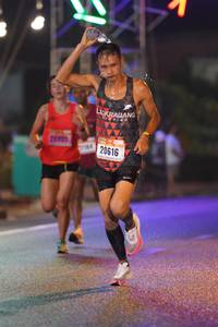 BIB: 26905, 20616
                            <button type="button" onclick="openModal(17624710)" class="btn btn-primary btn-sm float-right btn-popup" data-toggle="modal" data-target=".modal-high-quality">
                        <i class="fas fa-shopping-cart"></i> Add to Cart
                    </button>
                                            <button type="button" onclick="isThisMe(17624710, true)" class="btn btn-success btn-sm float-right btn-popup btn-isme hidden" data-toggle="tooltip" data-placement="bottom" title="นี่คือรูปของคุณใช่ไหม คลิกที่นี่เพื่อเอาเข้าอัลบั้ม">
                        <i class="fas fa-plus"></i> Add to album
                    </button>
                    <button type="button" onclick="isThisMe(17624710, false)" class="btn btn-warning btn-sm float-right btn-popup btn-isnotme hidden">
                        <i class="fas fa-ban"></i> Remove from album
                    </button>