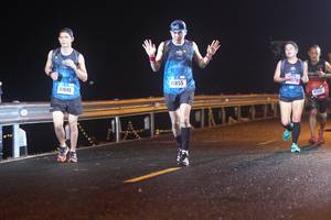 BIB: 0579, 41855, 41840
                            <button type="button" onclick="openModal(16585199)" class="btn btn-primary btn-sm float-right btn-popup" data-toggle="modal" data-target=".modal-high-quality">
                        <i class="fas fa-shopping-cart"></i> Add to Cart
                    </button>
                                            <button type="button" onclick="isThisMe(16585199, true)" class="btn btn-success btn-sm float-right btn-popup btn-isme hidden" data-toggle="tooltip" data-placement="bottom" title="นี่คือรูปของคุณใช่ไหม คลิกที่นี่เพื่อเอาเข้าอัลบั้ม">
                        <i class="fas fa-plus"></i> Add to album
                    </button>
                    <button type="button" onclick="isThisMe(16585199, false)" class="btn btn-warning btn-sm float-right btn-popup btn-isnotme hidden">
                        <i class="fas fa-ban"></i> Remove from album
                    </button>