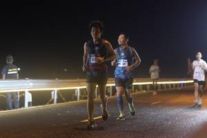 BIB: 864
                            <button type="button" onclick="openModal(16535521)" class="btn btn-primary btn-sm float-right btn-popup" data-toggle="modal" data-target=".modal-high-quality">
                        <i class="fas fa-shopping-cart"></i> Add to Cart
                    </button>
                                            <button type="button" onclick="isThisMe(16535521, true)" class="btn btn-success btn-sm float-right btn-popup btn-isme hidden" data-toggle="tooltip" data-placement="bottom" title="นี่คือรูปของคุณใช่ไหม คลิกที่นี่เพื่อเอาเข้าอัลบั้ม">
                        <i class="fas fa-plus"></i> Add to album
                    </button>
                    <button type="button" onclick="isThisMe(16535521, false)" class="btn btn-warning btn-sm float-right btn-popup btn-isnotme hidden">
                        <i class="fas fa-ban"></i> Remove from album
                    </button>