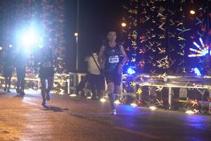 BIB: 40294, 
                            <button type="button" onclick="openModal(16115618)" class="btn btn-primary btn-sm float-right btn-popup" data-toggle="modal" data-target=".modal-high-quality">
                        <i class="fas fa-shopping-cart"></i> Add to Cart
                    </button>
                                            <button type="button" onclick="isThisMe(16115618, true)" class="btn btn-success btn-sm float-right btn-popup btn-isme hidden" data-toggle="tooltip" data-placement="bottom" title="นี่คือรูปของคุณใช่ไหม คลิกที่นี่เพื่อเอาเข้าอัลบั้ม">
                        <i class="fas fa-plus"></i> Add to album
                    </button>
                    <button type="button" onclick="isThisMe(16115618, false)" class="btn btn-warning btn-sm float-right btn-popup btn-isnotme hidden">
                        <i class="fas fa-ban"></i> Remove from album
                    </button>