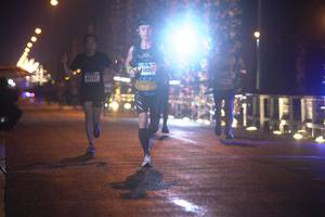 BIB: 1000, 42733
                            <button type="button" onclick="openModal(16136147)" class="btn btn-primary btn-sm float-right btn-popup" data-toggle="modal" data-target=".modal-high-quality">
                        <i class="fas fa-shopping-cart"></i> Add to Cart
                    </button>
                                            <button type="button" onclick="isThisMe(16136147, true)" class="btn btn-success btn-sm float-right btn-popup btn-isme hidden" data-toggle="tooltip" data-placement="bottom" title="นี่คือรูปของคุณใช่ไหม คลิกที่นี่เพื่อเอาเข้าอัลบั้ม">
                        <i class="fas fa-plus"></i> Add to album
                    </button>
                    <button type="button" onclick="isThisMe(16136147, false)" class="btn btn-warning btn-sm float-right btn-popup btn-isnotme hidden">
                        <i class="fas fa-ban"></i> Remove from album
                    </button>