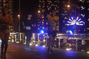 BIB: 40018, 4170
                            <button type="button" onclick="openModal(16198759)" class="btn btn-primary btn-sm float-right btn-popup" data-toggle="modal" data-target=".modal-high-quality">
                        <i class="fas fa-shopping-cart"></i> Add to Cart
                    </button>
                                            <button type="button" onclick="isThisMe(16198759, true)" class="btn btn-success btn-sm float-right btn-popup btn-isme hidden" data-toggle="tooltip" data-placement="bottom" title="นี่คือรูปของคุณใช่ไหม คลิกที่นี่เพื่อเอาเข้าอัลบั้ม">
                        <i class="fas fa-plus"></i> Add to album
                    </button>
                    <button type="button" onclick="isThisMe(16198759, false)" class="btn btn-warning btn-sm float-right btn-popup btn-isnotme hidden">
                        <i class="fas fa-ban"></i> Remove from album
                    </button>