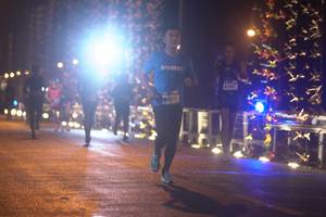 BIB: 42340, 0551
                            <button type="button" onclick="openModal(16151981)" class="btn btn-primary btn-sm float-right btn-popup" data-toggle="modal" data-target=".modal-high-quality">
                        <i class="fas fa-shopping-cart"></i> Add to Cart
                    </button>
                                            <button type="button" onclick="isThisMe(16151981, true)" class="btn btn-success btn-sm float-right btn-popup btn-isme hidden" data-toggle="tooltip" data-placement="bottom" title="นี่คือรูปของคุณใช่ไหม คลิกที่นี่เพื่อเอาเข้าอัลบั้ม">
                        <i class="fas fa-plus"></i> Add to album
                    </button>
                    <button type="button" onclick="isThisMe(16151981, false)" class="btn btn-warning btn-sm float-right btn-popup btn-isnotme hidden">
                        <i class="fas fa-ban"></i> Remove from album
                    </button>