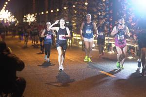 BIB: 41352
                            <button type="button" onclick="openModal(16713928)" class="btn btn-primary btn-sm float-right btn-popup" data-toggle="modal" data-target=".modal-high-quality">
                        <i class="fas fa-shopping-cart"></i> Add to Cart
                    </button>
                                            <button type="button" onclick="isThisMe(16713928, true)" class="btn btn-success btn-sm float-right btn-popup btn-isme hidden" data-toggle="tooltip" data-placement="bottom" title="นี่คือรูปของคุณใช่ไหม คลิกที่นี่เพื่อเอาเข้าอัลบั้ม">
                        <i class="fas fa-plus"></i> Add to album
                    </button>
                    <button type="button" onclick="isThisMe(16713928, false)" class="btn btn-warning btn-sm float-right btn-popup btn-isnotme hidden">
                        <i class="fas fa-ban"></i> Remove from album
                    </button>