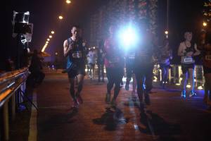 BIB: 410, 40641
                            <button type="button" onclick="openModal(16227899)" class="btn btn-primary btn-sm float-right btn-popup" data-toggle="modal" data-target=".modal-high-quality">
                        <i class="fas fa-shopping-cart"></i> Add to Cart
                    </button>
                                            <button type="button" onclick="isThisMe(16227899, true)" class="btn btn-success btn-sm float-right btn-popup btn-isme hidden" data-toggle="tooltip" data-placement="bottom" title="นี่คือรูปของคุณใช่ไหม คลิกที่นี่เพื่อเอาเข้าอัลบั้ม">
                        <i class="fas fa-plus"></i> Add to album
                    </button>
                    <button type="button" onclick="isThisMe(16227899, false)" class="btn btn-warning btn-sm float-right btn-popup btn-isnotme hidden">
                        <i class="fas fa-ban"></i> Remove from album
                    </button>