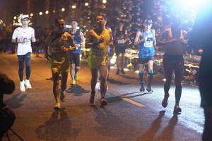 BIB: 1269, 4226, 0016, 40472
                            <button type="button" onclick="openModal(16647153)" class="btn btn-primary btn-sm float-right btn-popup" data-toggle="modal" data-target=".modal-high-quality">
                        <i class="fas fa-shopping-cart"></i> Add to Cart
                    </button>
                                            <button type="button" onclick="isThisMe(16647153, true)" class="btn btn-success btn-sm float-right btn-popup btn-isme hidden" data-toggle="tooltip" data-placement="bottom" title="นี่คือรูปของคุณใช่ไหม คลิกที่นี่เพื่อเอาเข้าอัลบั้ม">
                        <i class="fas fa-plus"></i> Add to album
                    </button>
                    <button type="button" onclick="isThisMe(16647153, false)" class="btn btn-warning btn-sm float-right btn-popup btn-isnotme hidden">
                        <i class="fas fa-ban"></i> Remove from album
                    </button>