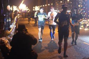 BIB: 40375, 1513
                            <button type="button" onclick="openModal(16599552)" class="btn btn-primary btn-sm float-right btn-popup" data-toggle="modal" data-target=".modal-high-quality">
                        <i class="fas fa-shopping-cart"></i> Add to Cart
                    </button>
                                            <button type="button" onclick="isThisMe(16599552, true)" class="btn btn-success btn-sm float-right btn-popup btn-isme hidden" data-toggle="tooltip" data-placement="bottom" title="นี่คือรูปของคุณใช่ไหม คลิกที่นี่เพื่อเอาเข้าอัลบั้ม">
                        <i class="fas fa-plus"></i> Add to album
                    </button>
                    <button type="button" onclick="isThisMe(16599552, false)" class="btn btn-warning btn-sm float-right btn-popup btn-isnotme hidden">
                        <i class="fas fa-ban"></i> Remove from album
                    </button>