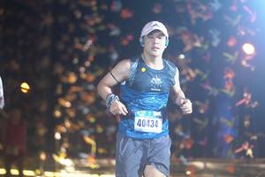 BIB: 40434
                            <button type="button" onclick="openModal(16774370)" class="btn btn-primary btn-sm float-right btn-popup" data-toggle="modal" data-target=".modal-high-quality">
                        <i class="fas fa-shopping-cart"></i> Add to Cart
                    </button>
                                            <button type="button" onclick="isThisMe(16774370, true)" class="btn btn-success btn-sm float-right btn-popup btn-isme hidden" data-toggle="tooltip" data-placement="bottom" title="นี่คือรูปของคุณใช่ไหม คลิกที่นี่เพื่อเอาเข้าอัลบั้ม">
                        <i class="fas fa-plus"></i> Add to album
                    </button>
                    <button type="button" onclick="isThisMe(16774370, false)" class="btn btn-warning btn-sm float-right btn-popup btn-isnotme hidden">
                        <i class="fas fa-ban"></i> Remove from album
                    </button>