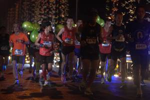 BIB: 41876, 40432, 250
                            <button type="button" onclick="openModal(16132803)" class="btn btn-primary btn-sm float-right btn-popup" data-toggle="modal" data-target=".modal-high-quality">
                        <i class="fas fa-shopping-cart"></i> Add to Cart
                    </button>
                                            <button type="button" onclick="isThisMe(16132803, true)" class="btn btn-success btn-sm float-right btn-popup btn-isme hidden" data-toggle="tooltip" data-placement="bottom" title="นี่คือรูปของคุณใช่ไหม คลิกที่นี่เพื่อเอาเข้าอัลบั้ม">
                        <i class="fas fa-plus"></i> Add to album
                    </button>
                    <button type="button" onclick="isThisMe(16132803, false)" class="btn btn-warning btn-sm float-right btn-popup btn-isnotme hidden">
                        <i class="fas fa-ban"></i> Remove from album
                    </button>