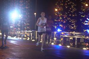 BIB: 4220
                            <button type="button" onclick="openModal(16102703)" class="btn btn-primary btn-sm float-right btn-popup" data-toggle="modal" data-target=".modal-high-quality">
                        <i class="fas fa-shopping-cart"></i> Add to Cart
                    </button>
                                            <button type="button" onclick="isThisMe(16102703, true)" class="btn btn-success btn-sm float-right btn-popup btn-isme hidden" data-toggle="tooltip" data-placement="bottom" title="นี่คือรูปของคุณใช่ไหม คลิกที่นี่เพื่อเอาเข้าอัลบั้ม">
                        <i class="fas fa-plus"></i> Add to album
                    </button>
                    <button type="button" onclick="isThisMe(16102703, false)" class="btn btn-warning btn-sm float-right btn-popup btn-isnotme hidden">
                        <i class="fas fa-ban"></i> Remove from album
                    </button>