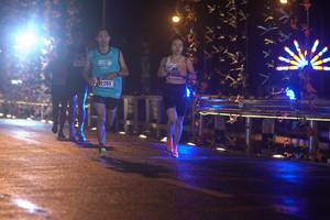 BIB: 403, 02293
                            <button type="button" onclick="openModal(16111592)" class="btn btn-primary btn-sm float-right btn-popup" data-toggle="modal" data-target=".modal-high-quality">
                        <i class="fas fa-shopping-cart"></i> Add to Cart
                    </button>
                                            <button type="button" onclick="isThisMe(16111592, true)" class="btn btn-success btn-sm float-right btn-popup btn-isme hidden" data-toggle="tooltip" data-placement="bottom" title="นี่คือรูปของคุณใช่ไหม คลิกที่นี่เพื่อเอาเข้าอัลบั้ม">
                        <i class="fas fa-plus"></i> Add to album
                    </button>
                    <button type="button" onclick="isThisMe(16111592, false)" class="btn btn-warning btn-sm float-right btn-popup btn-isnotme hidden">
                        <i class="fas fa-ban"></i> Remove from album
                    </button>