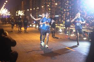 BIB: 41360, 674
                            <button type="button" onclick="openModal(16728089)" class="btn btn-primary btn-sm float-right btn-popup" data-toggle="modal" data-target=".modal-high-quality">
                        <i class="fas fa-shopping-cart"></i> Add to Cart
                    </button>
                                            <button type="button" onclick="isThisMe(16728089, true)" class="btn btn-success btn-sm float-right btn-popup btn-isme hidden" data-toggle="tooltip" data-placement="bottom" title="นี่คือรูปของคุณใช่ไหม คลิกที่นี่เพื่อเอาเข้าอัลบั้ม">
                        <i class="fas fa-plus"></i> Add to album
                    </button>
                    <button type="button" onclick="isThisMe(16728089, false)" class="btn btn-warning btn-sm float-right btn-popup btn-isnotme hidden">
                        <i class="fas fa-ban"></i> Remove from album
                    </button>