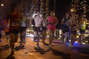 BIB: 40202, 41660, 41098, 062
                            <button type="button" onclick="openModal(16352439)" class="btn btn-primary btn-sm float-right btn-popup" data-toggle="modal" data-target=".modal-high-quality">
                        <i class="fas fa-shopping-cart"></i> Add to Cart
                    </button>
                                            <button type="button" onclick="isThisMe(16352439, true)" class="btn btn-success btn-sm float-right btn-popup btn-isme hidden" data-toggle="tooltip" data-placement="bottom" title="นี่คือรูปของคุณใช่ไหม คลิกที่นี่เพื่อเอาเข้าอัลบั้ม">
                        <i class="fas fa-plus"></i> Add to album
                    </button>
                    <button type="button" onclick="isThisMe(16352439, false)" class="btn btn-warning btn-sm float-right btn-popup btn-isnotme hidden">
                        <i class="fas fa-ban"></i> Remove from album
                    </button>