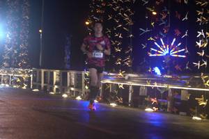 BIB: 1025
                            <button type="button" onclick="openModal(16102561)" class="btn btn-primary btn-sm float-right btn-popup" data-toggle="modal" data-target=".modal-high-quality">
                        <i class="fas fa-shopping-cart"></i> Add to Cart
                    </button>
                                            <button type="button" onclick="isThisMe(16102561, true)" class="btn btn-success btn-sm float-right btn-popup btn-isme hidden" data-toggle="tooltip" data-placement="bottom" title="นี่คือรูปของคุณใช่ไหม คลิกที่นี่เพื่อเอาเข้าอัลบั้ม">
                        <i class="fas fa-plus"></i> Add to album
                    </button>
                    <button type="button" onclick="isThisMe(16102561, false)" class="btn btn-warning btn-sm float-right btn-popup btn-isnotme hidden">
                        <i class="fas fa-ban"></i> Remove from album
                    </button>