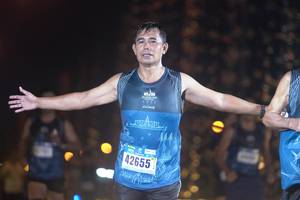 BIB: 2022, 42655
                            <button type="button" onclick="openModal(16772935)" class="btn btn-primary btn-sm float-right btn-popup" data-toggle="modal" data-target=".modal-high-quality">
                        <i class="fas fa-shopping-cart"></i> Add to Cart
                    </button>
                                            <button type="button" onclick="isThisMe(16772935, true)" class="btn btn-success btn-sm float-right btn-popup btn-isme hidden" data-toggle="tooltip" data-placement="bottom" title="นี่คือรูปของคุณใช่ไหม คลิกที่นี่เพื่อเอาเข้าอัลบั้ม">
                        <i class="fas fa-plus"></i> Add to album
                    </button>
                    <button type="button" onclick="isThisMe(16772935, false)" class="btn btn-warning btn-sm float-right btn-popup btn-isnotme hidden">
                        <i class="fas fa-ban"></i> Remove from album
                    </button>