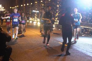 BIB: 287, 40486
                            <button type="button" onclick="openModal(16721422)" class="btn btn-primary btn-sm float-right btn-popup" data-toggle="modal" data-target=".modal-high-quality">
                        <i class="fas fa-shopping-cart"></i> Add to Cart
                    </button>
                                            <button type="button" onclick="isThisMe(16721422, true)" class="btn btn-success btn-sm float-right btn-popup btn-isme hidden" data-toggle="tooltip" data-placement="bottom" title="นี่คือรูปของคุณใช่ไหม คลิกที่นี่เพื่อเอาเข้าอัลบั้ม">
                        <i class="fas fa-plus"></i> Add to album
                    </button>
                    <button type="button" onclick="isThisMe(16721422, false)" class="btn btn-warning btn-sm float-right btn-popup btn-isnotme hidden">
                        <i class="fas fa-ban"></i> Remove from album
                    </button>