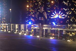 BIB: 4185
                            <button type="button" onclick="openModal(16119226)" class="btn btn-primary btn-sm float-right btn-popup" data-toggle="modal" data-target=".modal-high-quality">
                        <i class="fas fa-shopping-cart"></i> Add to Cart
                    </button>
                                            <button type="button" onclick="isThisMe(16119226, true)" class="btn btn-success btn-sm float-right btn-popup btn-isme hidden" data-toggle="tooltip" data-placement="bottom" title="นี่คือรูปของคุณใช่ไหม คลิกที่นี่เพื่อเอาเข้าอัลบั้ม">
                        <i class="fas fa-plus"></i> Add to album
                    </button>
                    <button type="button" onclick="isThisMe(16119226, false)" class="btn btn-warning btn-sm float-right btn-popup btn-isnotme hidden">
                        <i class="fas fa-ban"></i> Remove from album
                    </button>