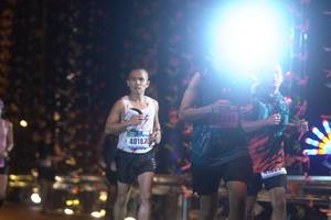 BIB: 1600, 40187
                            <button type="button" onclick="openModal(16940291)" class="btn btn-primary btn-sm float-right btn-popup" data-toggle="modal" data-target=".modal-high-quality">
                        <i class="fas fa-shopping-cart"></i> Add to Cart
                    </button>
                                            <button type="button" onclick="isThisMe(16940291, true)" class="btn btn-success btn-sm float-right btn-popup btn-isme hidden" data-toggle="tooltip" data-placement="bottom" title="นี่คือรูปของคุณใช่ไหม คลิกที่นี่เพื่อเอาเข้าอัลบั้ม">
                        <i class="fas fa-plus"></i> Add to album
                    </button>
                    <button type="button" onclick="isThisMe(16940291, false)" class="btn btn-warning btn-sm float-right btn-popup btn-isnotme hidden">
                        <i class="fas fa-ban"></i> Remove from album
                    </button>