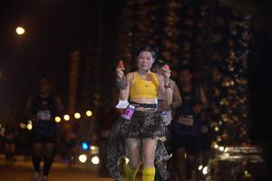 BIB: 42222
                            <button type="button" onclick="openModal(16989516)" class="btn btn-primary btn-sm float-right btn-popup" data-toggle="modal" data-target=".modal-high-quality">
                        <i class="fas fa-shopping-cart"></i> Add to Cart
                    </button>
                                            <button type="button" onclick="isThisMe(16989516, true)" class="btn btn-success btn-sm float-right btn-popup btn-isme hidden" data-toggle="tooltip" data-placement="bottom" title="นี่คือรูปของคุณใช่ไหม คลิกที่นี่เพื่อเอาเข้าอัลบั้ม">
                        <i class="fas fa-plus"></i> Add to album
                    </button>
                    <button type="button" onclick="isThisMe(16989516, false)" class="btn btn-warning btn-sm float-right btn-popup btn-isnotme hidden">
                        <i class="fas fa-ban"></i> Remove from album
                    </button>