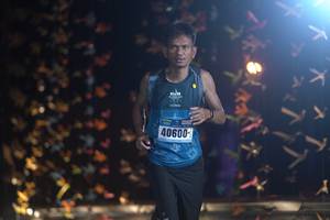 BIB: 40600
                            <button type="button" onclick="openModal(17048811)" class="btn btn-primary btn-sm float-right btn-popup" data-toggle="modal" data-target=".modal-high-quality">
                        <i class="fas fa-shopping-cart"></i> Add to Cart
                    </button>
                                            <button type="button" onclick="isThisMe(17048811, true)" class="btn btn-success btn-sm float-right btn-popup btn-isme hidden" data-toggle="tooltip" data-placement="bottom" title="นี่คือรูปของคุณใช่ไหม คลิกที่นี่เพื่อเอาเข้าอัลบั้ม">
                        <i class="fas fa-plus"></i> Add to album
                    </button>
                    <button type="button" onclick="isThisMe(17048811, false)" class="btn btn-warning btn-sm float-right btn-popup btn-isnotme hidden">
                        <i class="fas fa-ban"></i> Remove from album
                    </button>