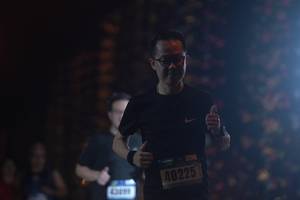 BIB: 40225
                            <button type="button" onclick="openModal(16977998)" class="btn btn-primary btn-sm float-right btn-popup" data-toggle="modal" data-target=".modal-high-quality">
                        <i class="fas fa-shopping-cart"></i> Add to Cart
                    </button>
                                            <button type="button" onclick="isThisMe(16977998, true)" class="btn btn-success btn-sm float-right btn-popup btn-isme hidden" data-toggle="tooltip" data-placement="bottom" title="นี่คือรูปของคุณใช่ไหม คลิกที่นี่เพื่อเอาเข้าอัลบั้ม">
                        <i class="fas fa-plus"></i> Add to album
                    </button>
                    <button type="button" onclick="isThisMe(16977998, false)" class="btn btn-warning btn-sm float-right btn-popup btn-isnotme hidden">
                        <i class="fas fa-ban"></i> Remove from album
                    </button>