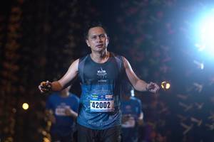 BIB: 42002
                            <button type="button" onclick="openModal(17013897)" class="btn btn-primary btn-sm float-right btn-popup" data-toggle="modal" data-target=".modal-high-quality">
                        <i class="fas fa-shopping-cart"></i> Add to Cart
                    </button>
                                            <button type="button" onclick="isThisMe(17013897, true)" class="btn btn-success btn-sm float-right btn-popup btn-isme hidden" data-toggle="tooltip" data-placement="bottom" title="นี่คือรูปของคุณใช่ไหม คลิกที่นี่เพื่อเอาเข้าอัลบั้ม">
                        <i class="fas fa-plus"></i> Add to album
                    </button>
                    <button type="button" onclick="isThisMe(17013897, false)" class="btn btn-warning btn-sm float-right btn-popup btn-isnotme hidden">
                        <i class="fas fa-ban"></i> Remove from album
                    </button>