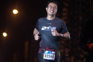 BIB: 42566
                            <button type="button" onclick="openModal(16999401)" class="btn btn-primary btn-sm float-right btn-popup" data-toggle="modal" data-target=".modal-high-quality">
                        <i class="fas fa-shopping-cart"></i> Add to Cart
                    </button>
                                            <button type="button" onclick="isThisMe(16999401, true)" class="btn btn-success btn-sm float-right btn-popup btn-isme hidden" data-toggle="tooltip" data-placement="bottom" title="นี่คือรูปของคุณใช่ไหม คลิกที่นี่เพื่อเอาเข้าอัลบั้ม">
                        <i class="fas fa-plus"></i> Add to album
                    </button>
                    <button type="button" onclick="isThisMe(16999401, false)" class="btn btn-warning btn-sm float-right btn-popup btn-isnotme hidden">
                        <i class="fas fa-ban"></i> Remove from album
                    </button>