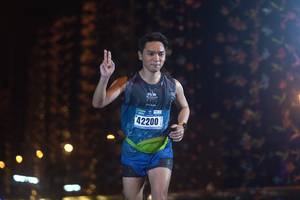 BIB: 42200
                            <button type="button" onclick="openModal(16974758)" class="btn btn-primary btn-sm float-right btn-popup" data-toggle="modal" data-target=".modal-high-quality">
                        <i class="fas fa-shopping-cart"></i> Add to Cart
                    </button>
                                            <button type="button" onclick="isThisMe(16974758, true)" class="btn btn-success btn-sm float-right btn-popup btn-isme hidden" data-toggle="tooltip" data-placement="bottom" title="นี่คือรูปของคุณใช่ไหม คลิกที่นี่เพื่อเอาเข้าอัลบั้ม">
                        <i class="fas fa-plus"></i> Add to album
                    </button>
                    <button type="button" onclick="isThisMe(16974758, false)" class="btn btn-warning btn-sm float-right btn-popup btn-isnotme hidden">
                        <i class="fas fa-ban"></i> Remove from album
                    </button>