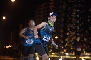 BIB: 41884, 42011
                            <button type="button" onclick="openModal(17023184)" class="btn btn-primary btn-sm float-right btn-popup" data-toggle="modal" data-target=".modal-high-quality">
                        <i class="fas fa-shopping-cart"></i> Add to Cart
                    </button>
                                            <button type="button" onclick="isThisMe(17023184, true)" class="btn btn-success btn-sm float-right btn-popup btn-isme hidden" data-toggle="tooltip" data-placement="bottom" title="นี่คือรูปของคุณใช่ไหม คลิกที่นี่เพื่อเอาเข้าอัลบั้ม">
                        <i class="fas fa-plus"></i> Add to album
                    </button>
                    <button type="button" onclick="isThisMe(17023184, false)" class="btn btn-warning btn-sm float-right btn-popup btn-isnotme hidden">
                        <i class="fas fa-ban"></i> Remove from album
                    </button>