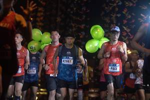 BIB: 42667, 43176, 515
                            <button type="button" onclick="openModal(16997105)" class="btn btn-primary btn-sm float-right btn-popup" data-toggle="modal" data-target=".modal-high-quality">
                        <i class="fas fa-shopping-cart"></i> Add to Cart
                    </button>
                                            <button type="button" onclick="isThisMe(16997105, true)" class="btn btn-success btn-sm float-right btn-popup btn-isme hidden" data-toggle="tooltip" data-placement="bottom" title="นี่คือรูปของคุณใช่ไหม คลิกที่นี่เพื่อเอาเข้าอัลบั้ม">
                        <i class="fas fa-plus"></i> Add to album
                    </button>
                    <button type="button" onclick="isThisMe(16997105, false)" class="btn btn-warning btn-sm float-right btn-popup btn-isnotme hidden">
                        <i class="fas fa-ban"></i> Remove from album
                    </button>